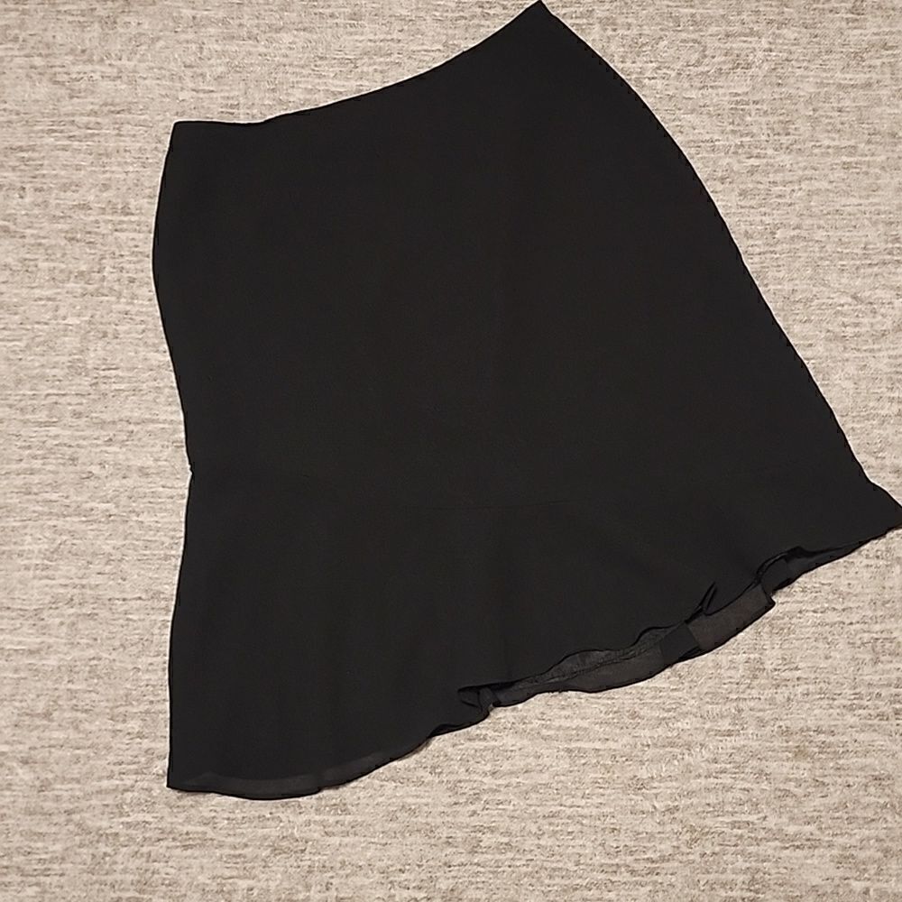 Oblique Petite- ruffle skirt